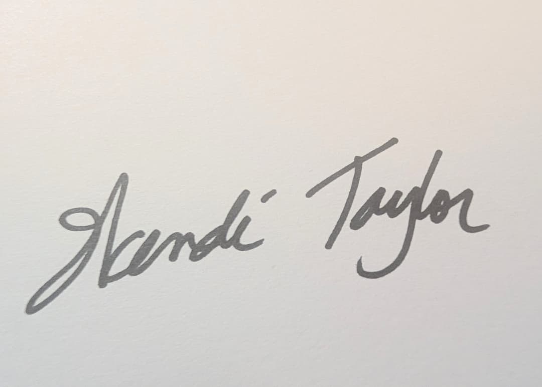 Tellmemorewendi signature