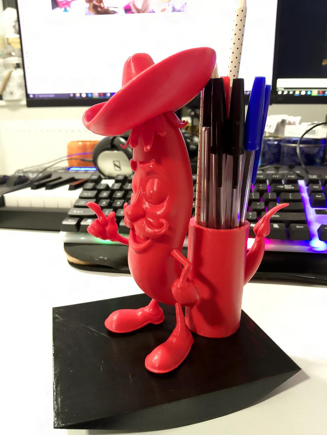 Small Sculptures With Big Feelings — image 3